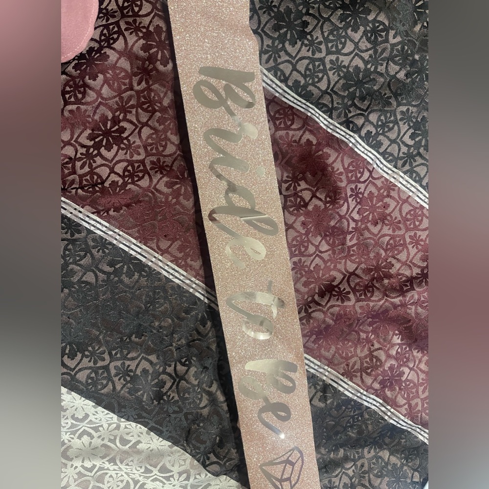 Bride to be sash and pin